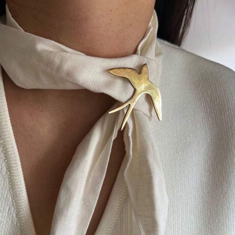 Gold Bird Embellishment Brooch (1384)